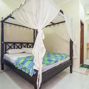 Lori Beach 2*, Seminyak Indonesia