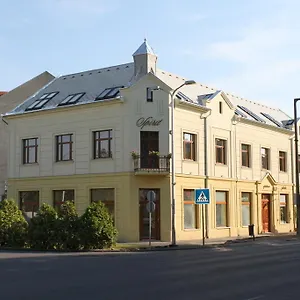 foglaljon itt