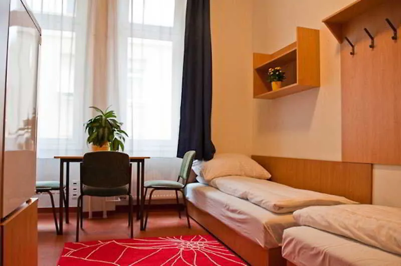 Pop Up Hostels - Downtown Budapest