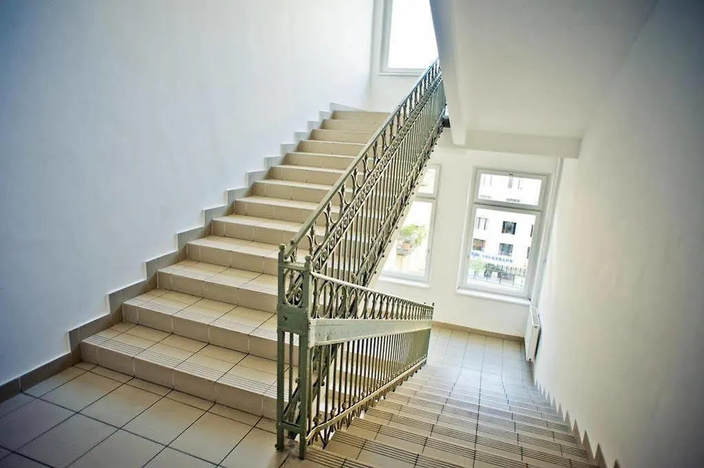 Pop Up Hostels - Downtown Budapest