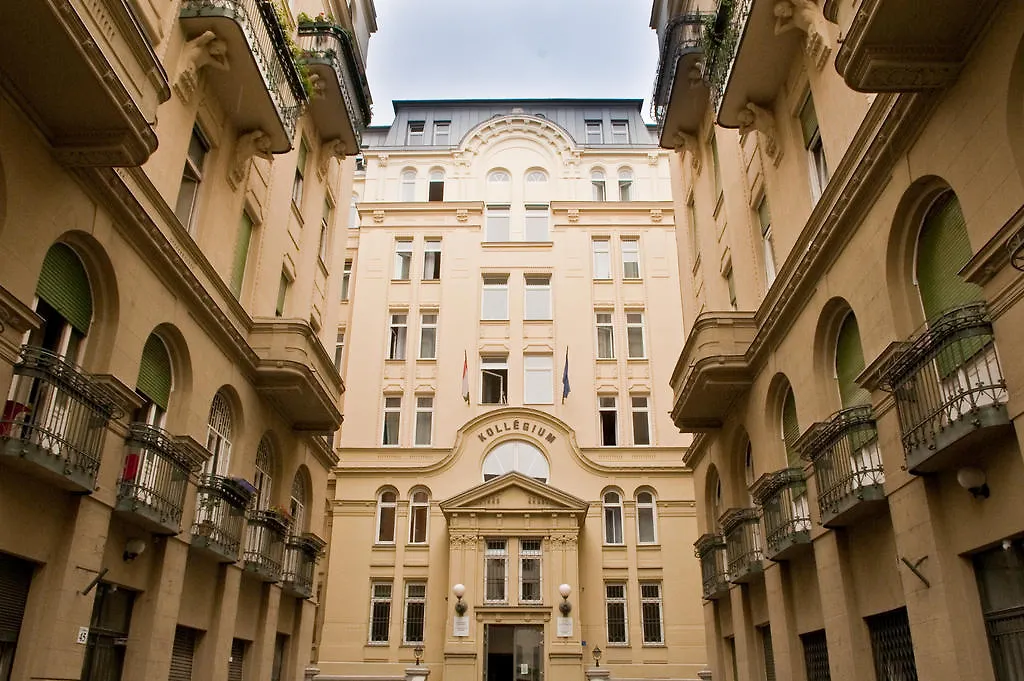 Pop Up Hostels - Downtown Budapest