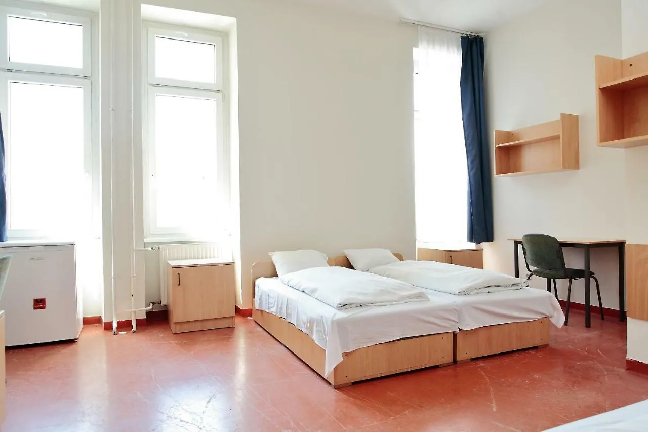 Pop Up Hostels - Downtown Budapesta 0*,